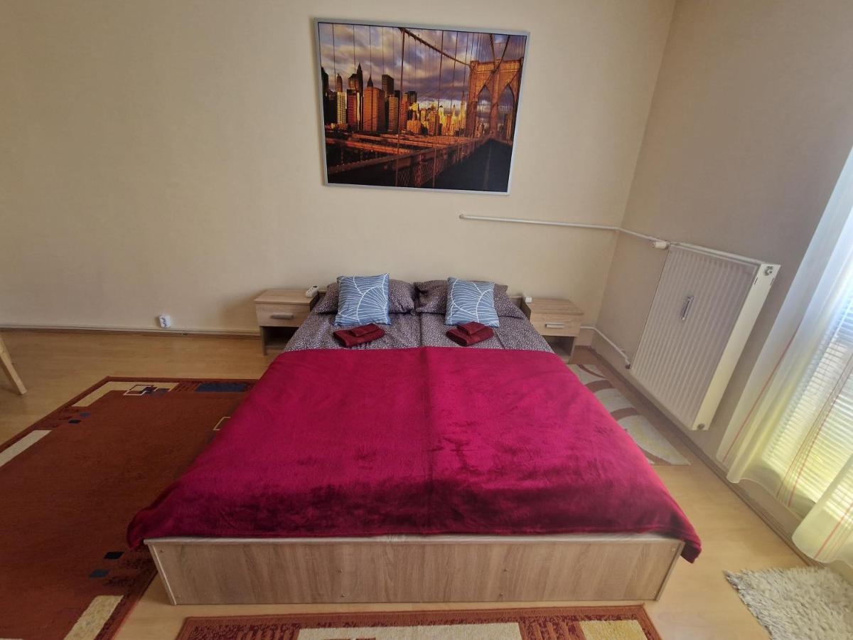 Apartament Casa Cristina Pécs Zewnętrze zdjęcie